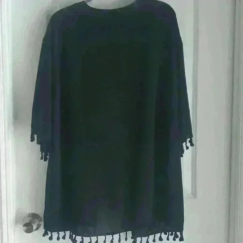 Black sheer cover up by Shein Sz med. - Picture 3 of 3